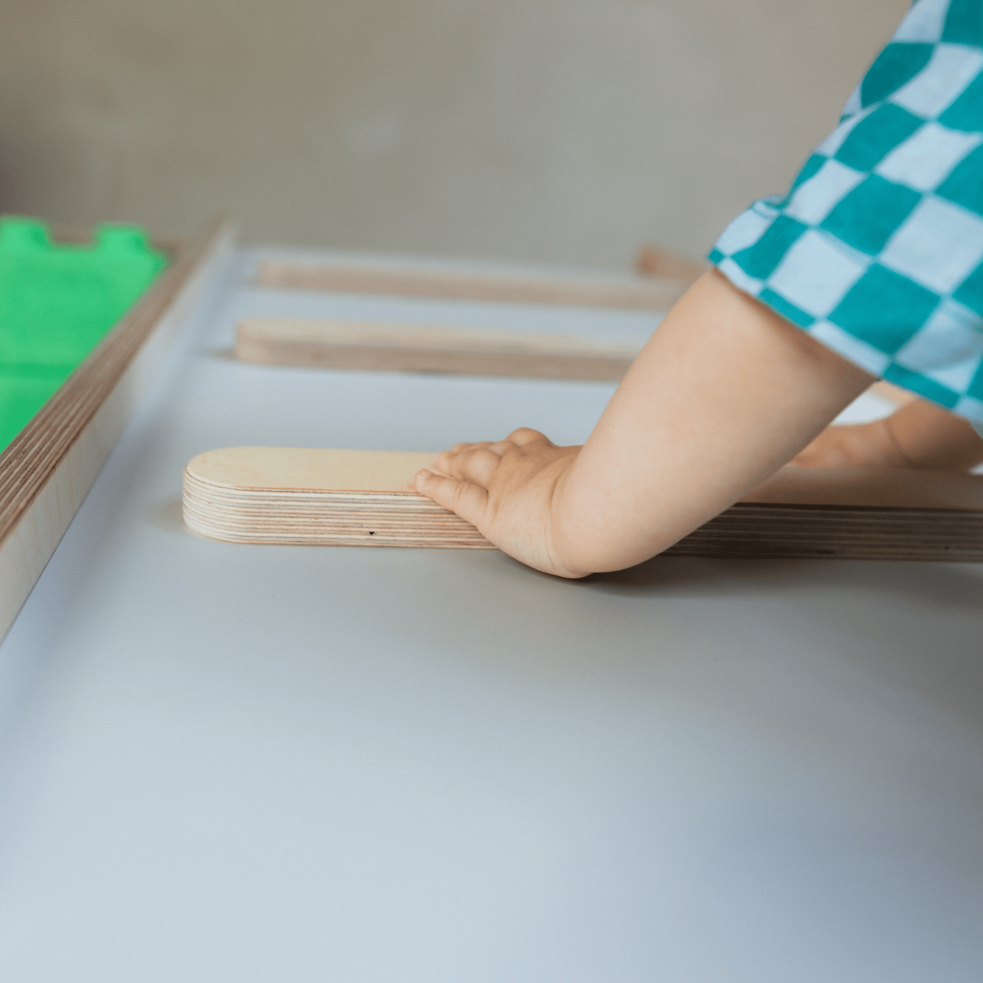 Rutschbrett SUSEBAKKE mit Kletterelement - bygge.store